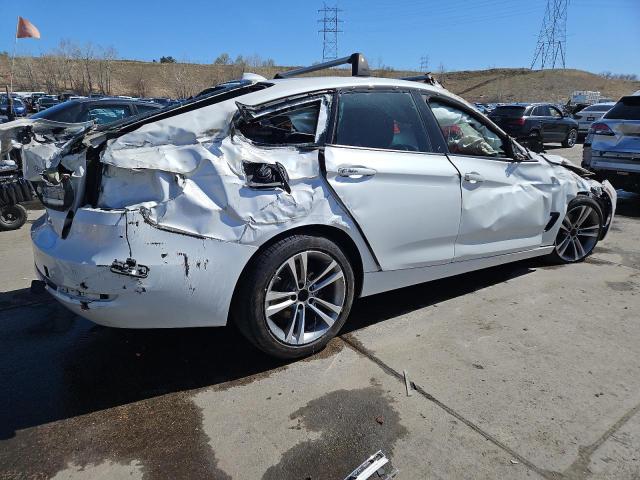  BMW 3 SERIES 2015 Белы