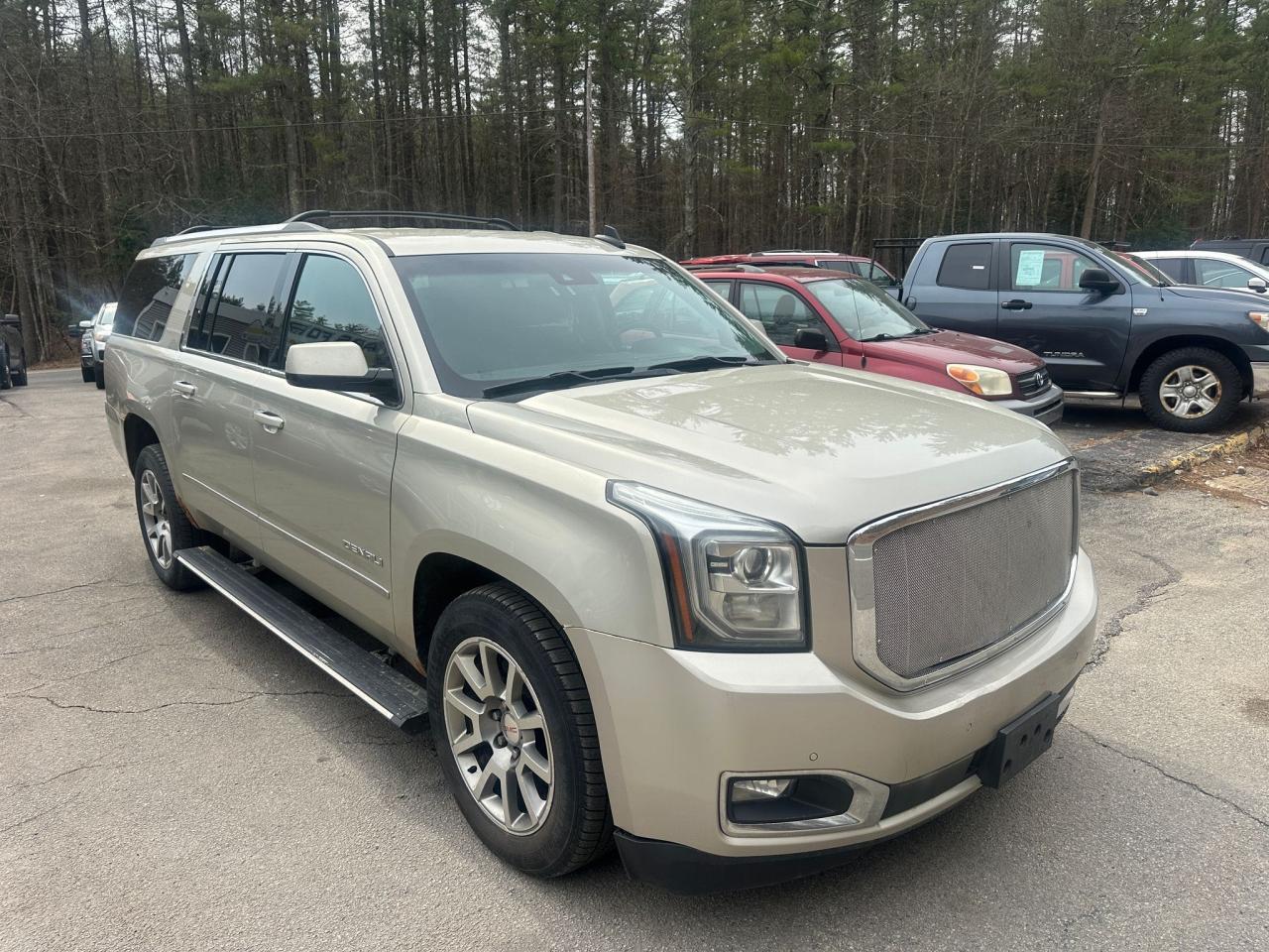 2015 Gmc Yukon Xl Denali for Sale in North Billerica, MA - Normal Wear