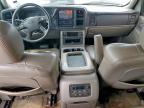 2004 Chevrolet Suburban C1500   на продаже в Grand Prairie, TX - Side