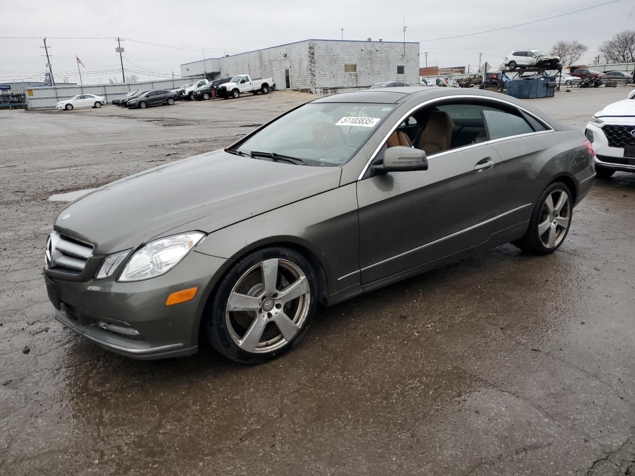 Chicago Heights, IL에서 판매 중인 2013 Mercedes-Benz E 350 4Matic - Minor Dent/Scratches