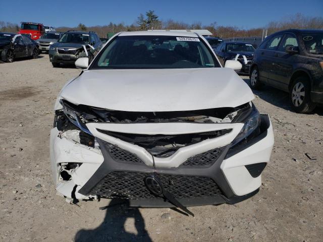 TOYOTA CAMRY 2018 Biały