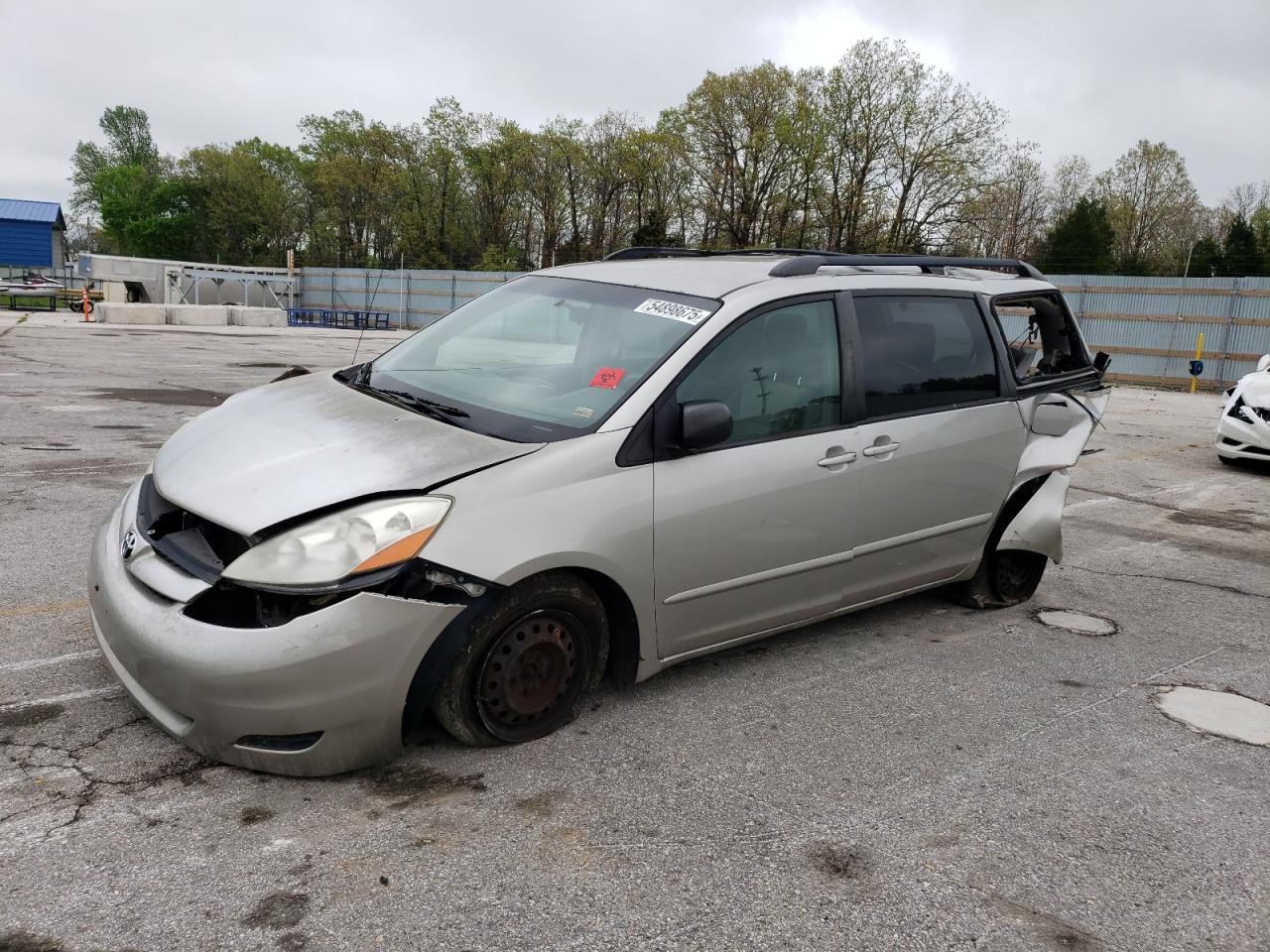 2008 Toyota Sienna Ce للبيع في Rogersville، MO - Rear End