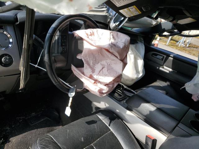  FORD EXPEDITION 2016 Srebrny