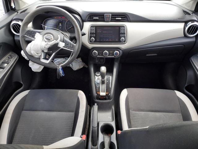  NISSAN VERSA 2021 Серебристый