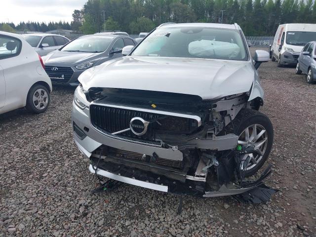 2017 VOLVO XC60 MOMEN