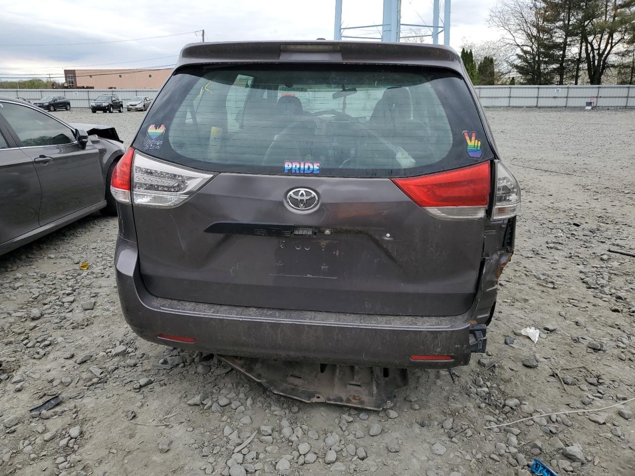2013 Toyota Sienna VIN: 5TDZK3DC4DS287532 Lot: 53899055