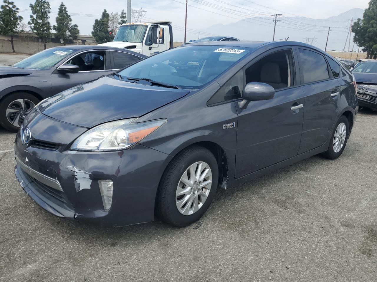 2015 Toyota Prius Plug-In zu verkaufen in Rancho Cucamonga, CA - Front End