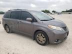 2014 Toyota Sienna Xle იყიდება New Braunfels-ში, TX - Side