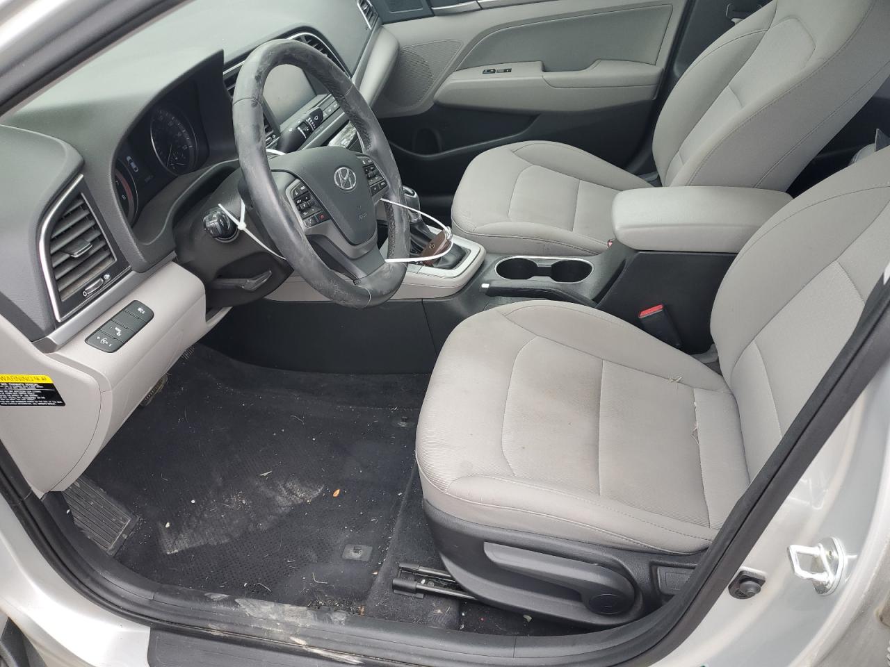 2018 Hyundai Elantra - Image 7