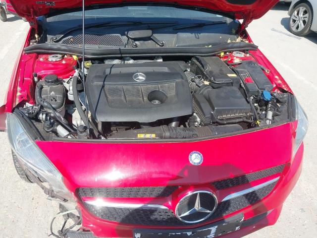 2016 MERCEDES BENZ A 180 D SE