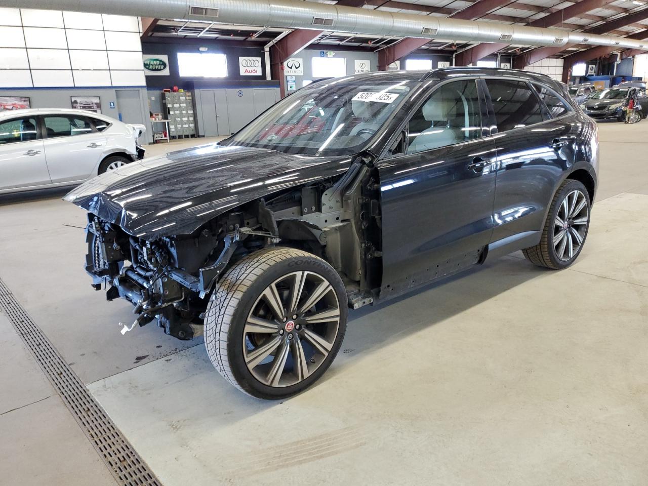 2017 Jaguar F-Pace Premium იყიდება East Granby-ში, CT - Front End