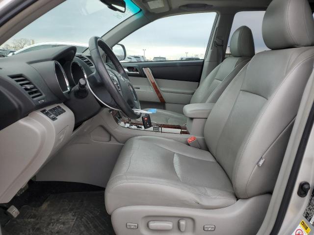  TOYOTA HIGHLANDER 2012 Серебристый