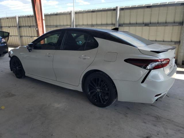  TOYOTA CAMRY 2021 White