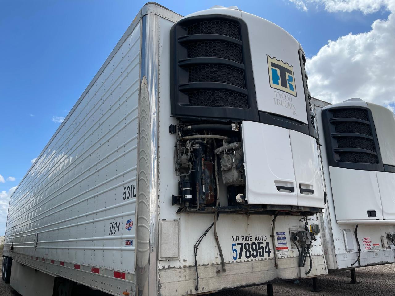 2014 Utility 53 X 102 for Sale in Tucson, AZ - Side