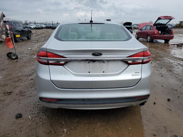  FORD FUSION 2017 Серебристый