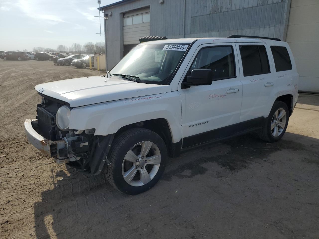 2013 Jeep Patriot Latitude en Venta en Davison, MI - Front End