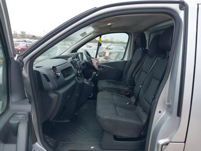 2018 VAUXHALL VIVARO 290