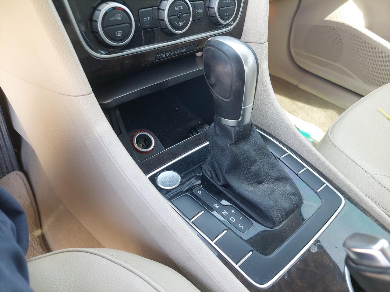 WVWCR7A31GC000506 - 2016 Volkswagen PASSAT - #undefined