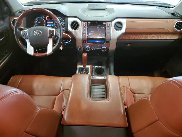 Pickups TOYOTA TUNDRA 2017 Brązowy
