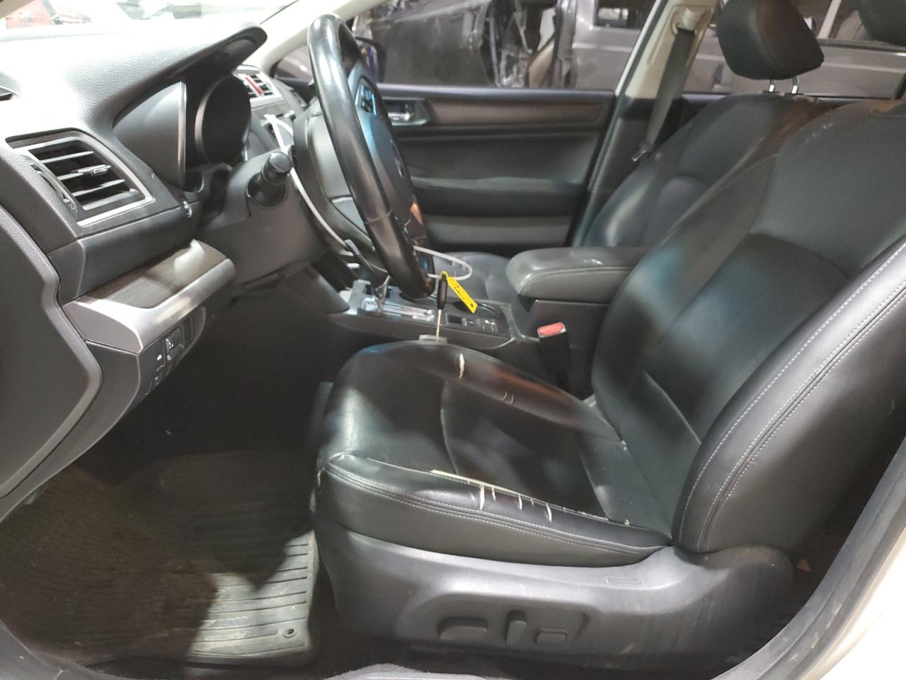 2015 Subaru Legacy 2.5I Limited VIN: 4S3BNAJ66F3042523 Lot: 53473635