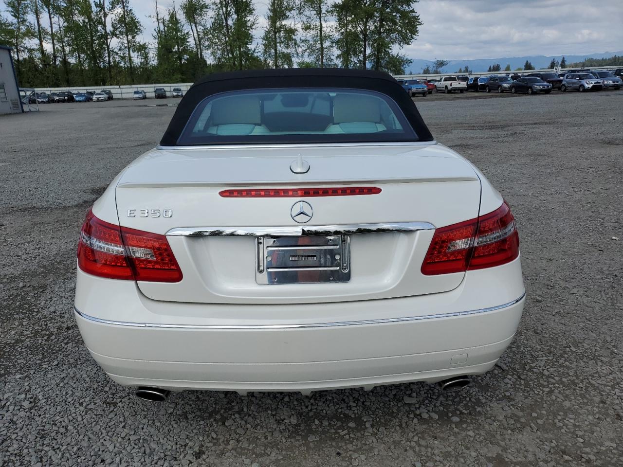 2011 Mercedes-Benz E 350 VIN: WDDKK5GFXBF055815 Lot: 54975025