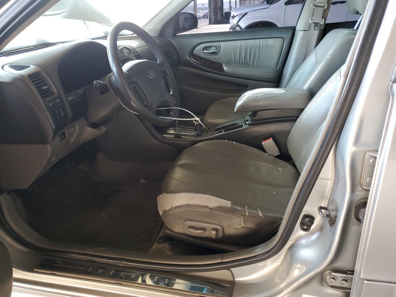 2001 Infiniti I30 VIN: JNKCA31A01T028852 Lot: 52005935