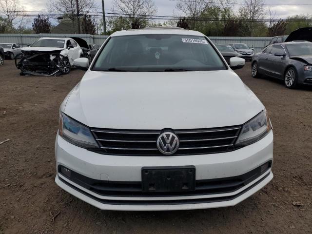 Sedans VOLKSWAGEN JETTA 2017 White