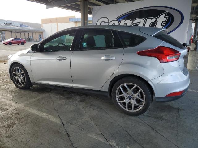 Хэтчбеки FORD FOCUS 2015 Серебристый