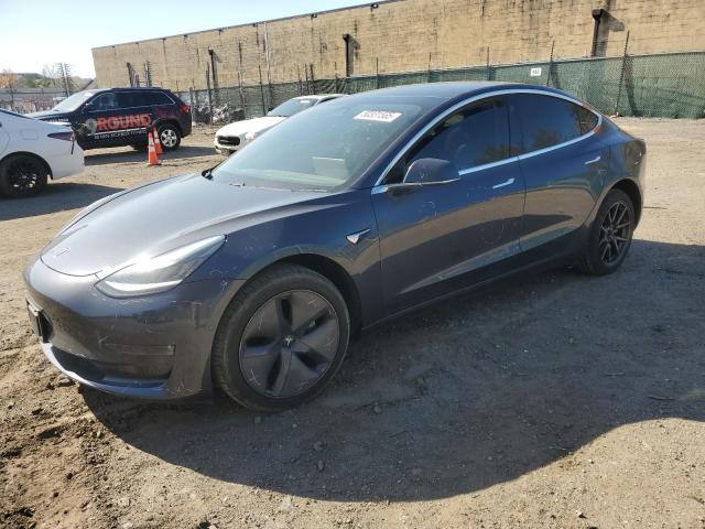  TESLA MODEL 3 2019 Серый