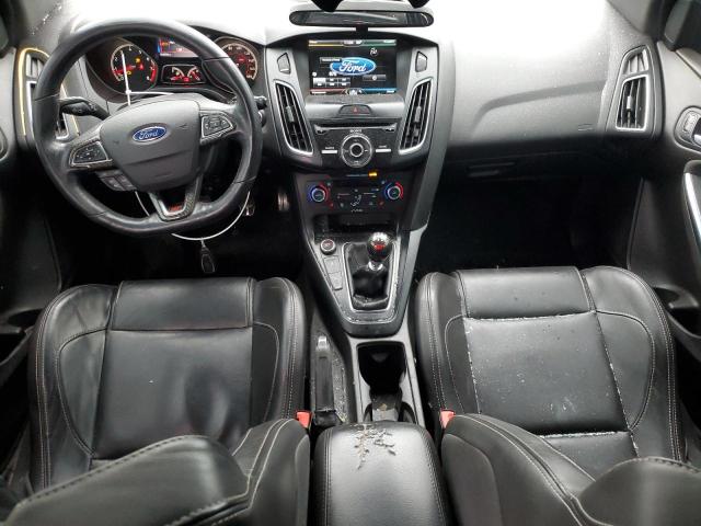  FORD FOCUS 2015 Czarny