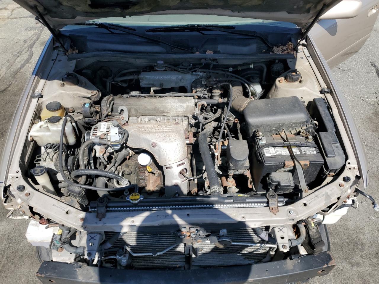 2000 Toyota Camry Ce VIN: 4T1BG22K4YU741623 Lot: 50770185
