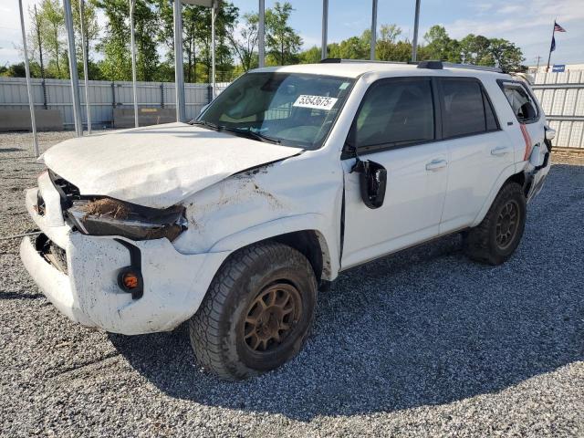 2022 Toyota 4Runner Sr 4.0L