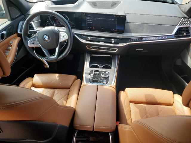  BMW X7 2023 Серый