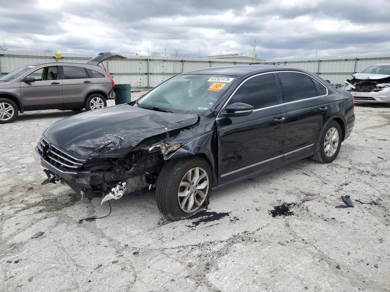 2016 Volkswagen Passat S for Sale in Walton, KY - Front End