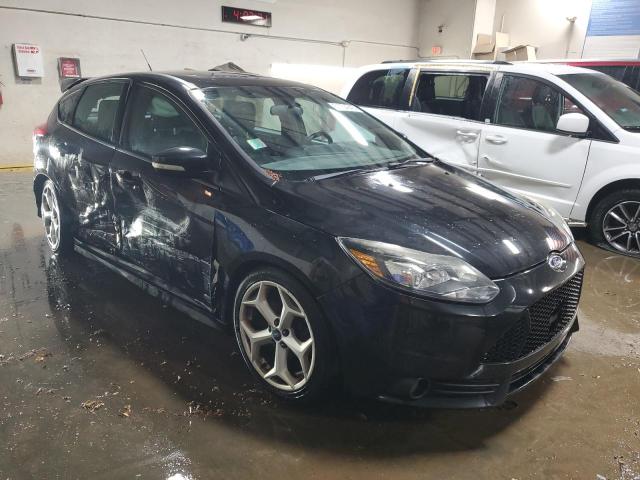  FORD FOCUS 2013 Черный