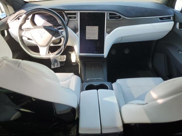 Паркетники TESLA MODEL X 2016 Серый