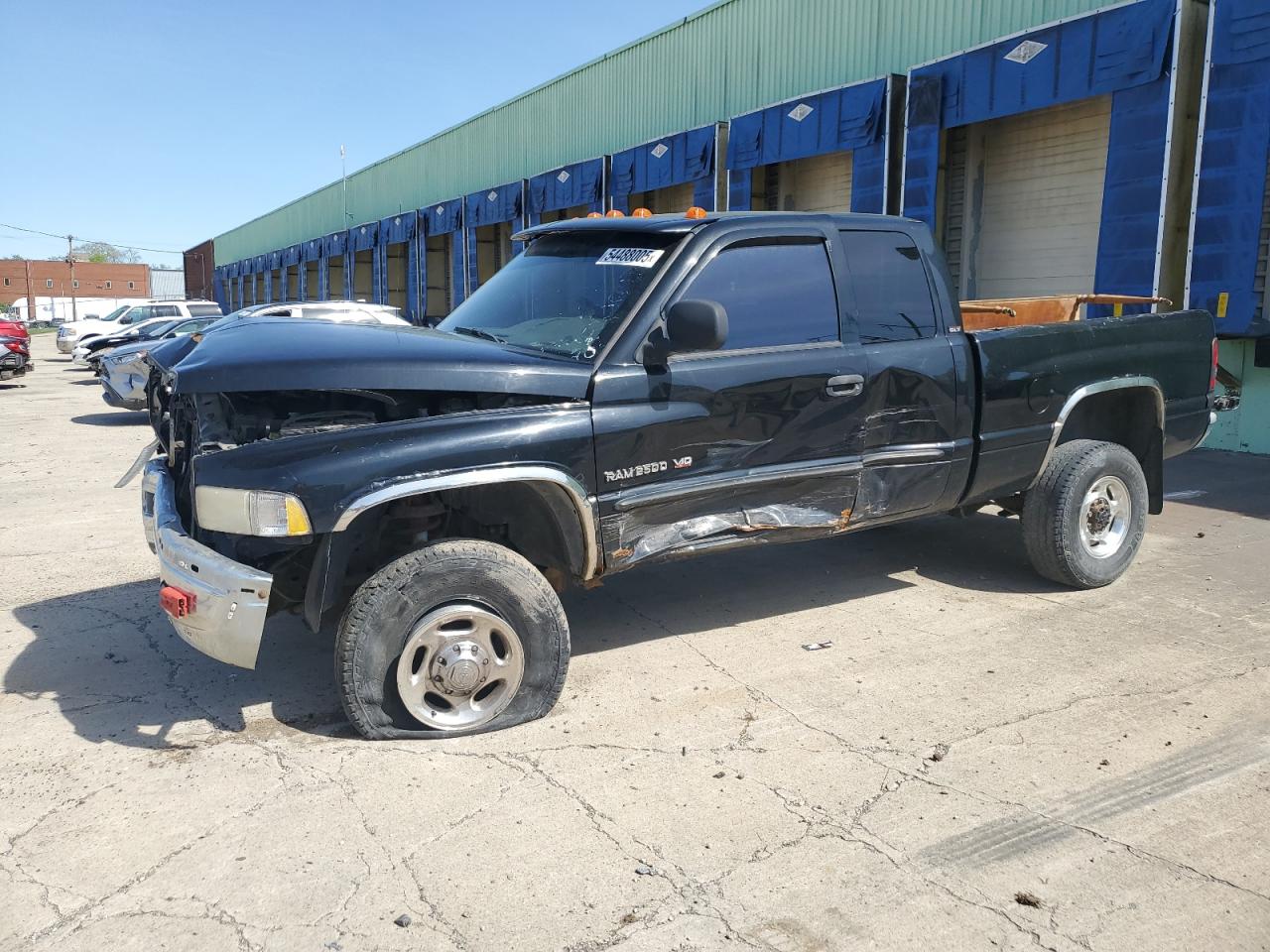 2001 Dodge Ram 2500 zu verkaufen in Columbus, OH - All Over