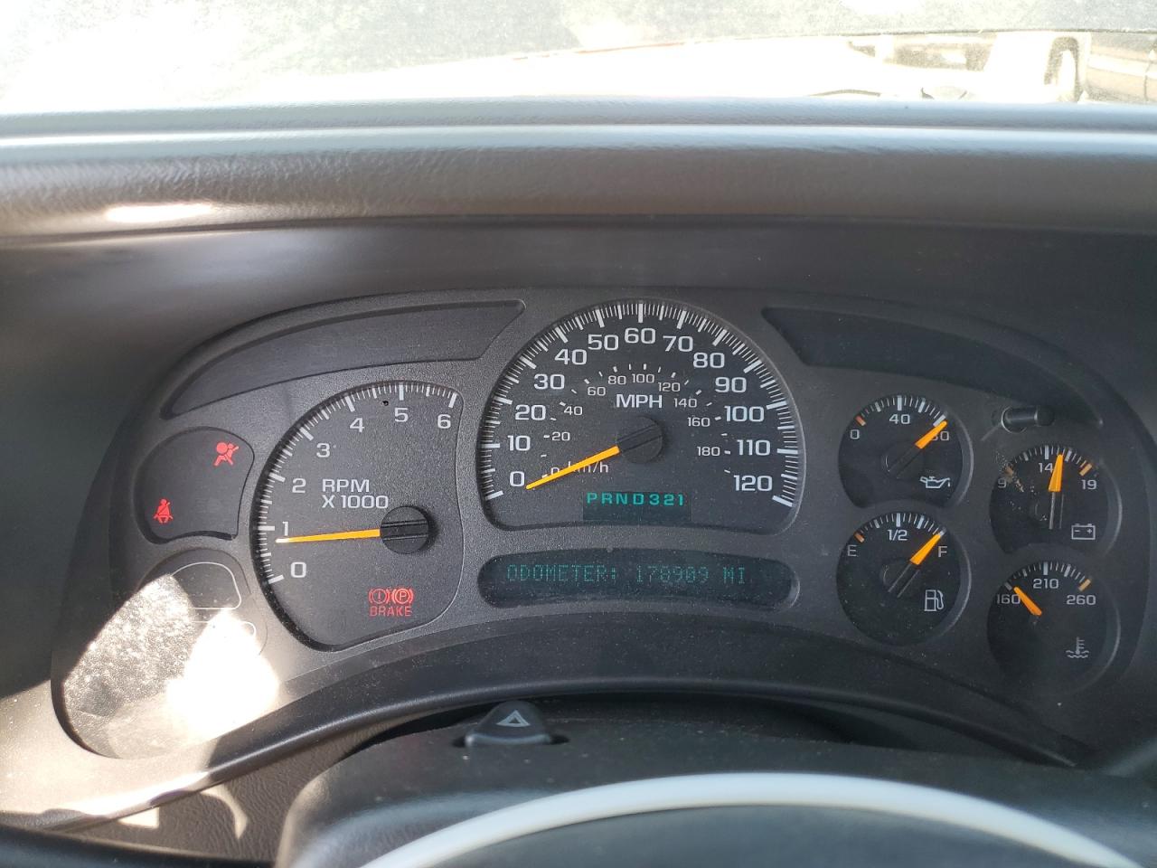 2004 GMC Yukon VIN: 1GKEK13V84J279926 Lot: 54095575