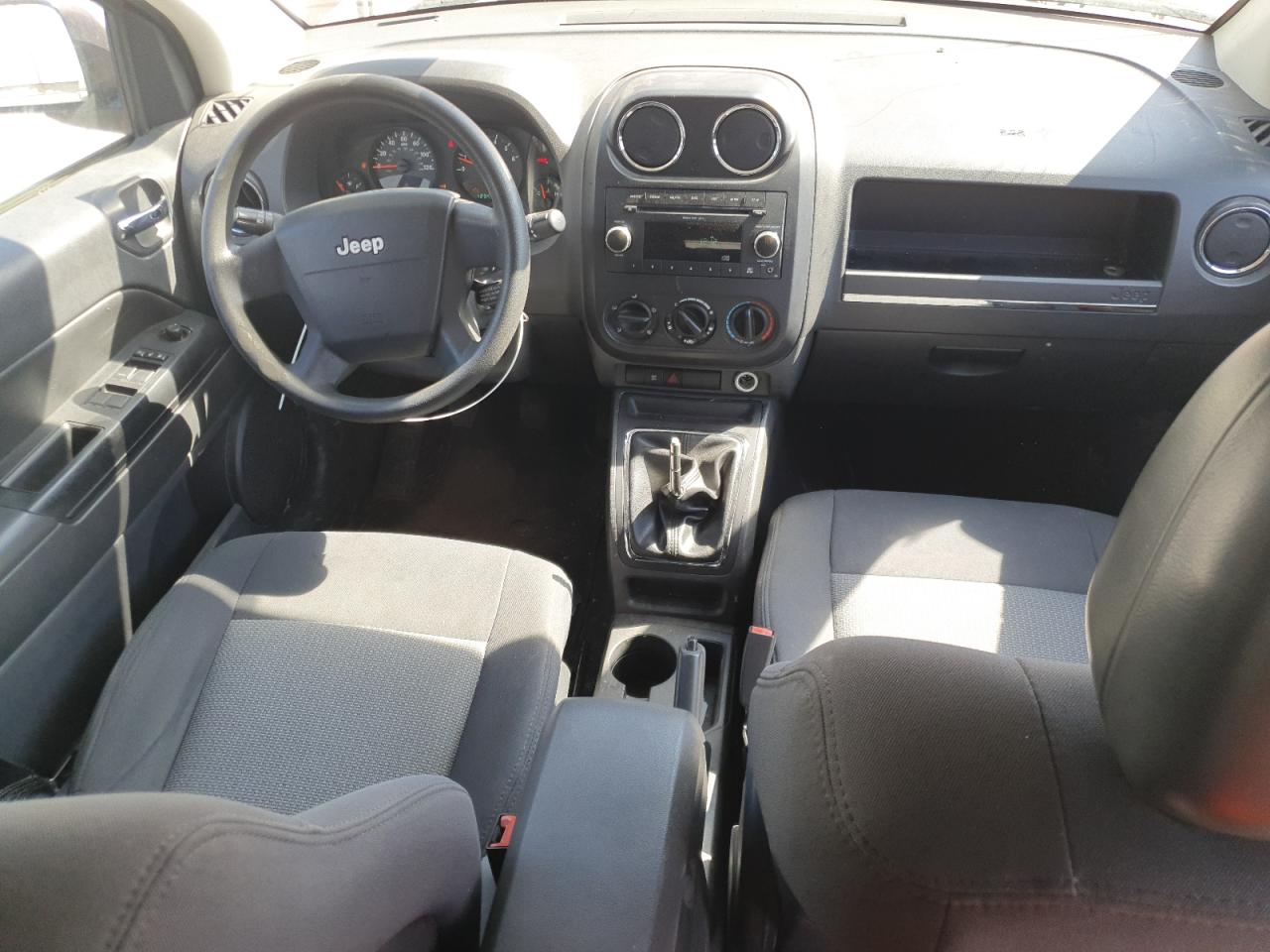 2009 Jeep Compass Sport VIN: 1J4FF47B49D135411 Lot: 65075315