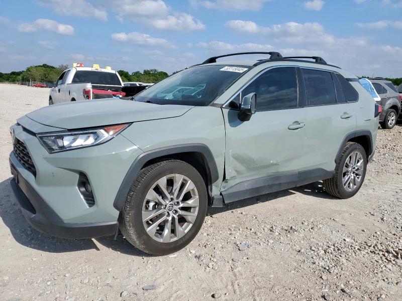 TOYOTA RAV4 XLE P 2021