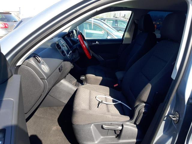 2009 VOLKSWAGEN TIGUAN SE
