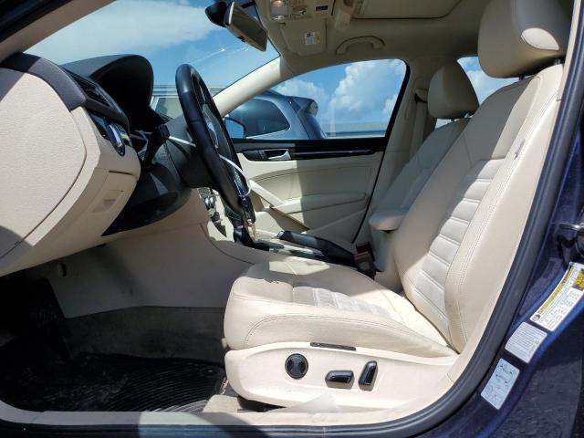 Седани VOLKSWAGEN PASSAT 2015 Синій