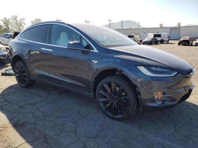 Паркетники TESLA MODEL X 2016 Серый