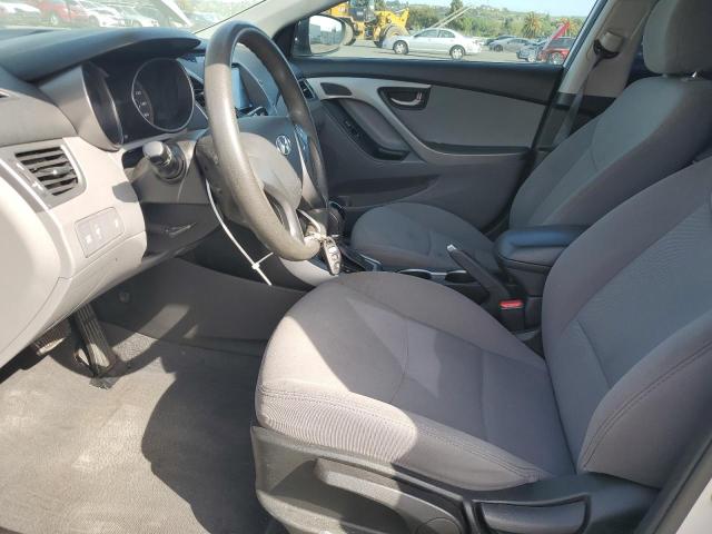 Седани HYUNDAI ELANTRA 2014 Сріблястий