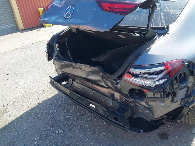 2023 MERCEDES BENZ CLA 180 AM