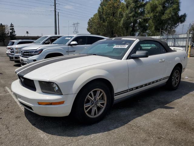 2005 Ford Mustang 