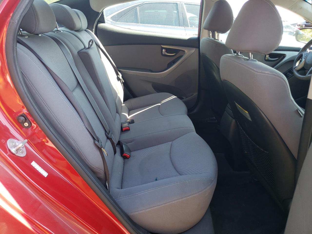 kmhdh4ae2gu531484 KMHDH4AE2GU531484 2016 Hyundai Elantra Se