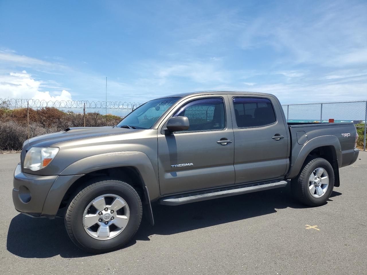 2010 Toyota Tacoma Double Cab Prerunner for Sale in Kapolei, HI - Side