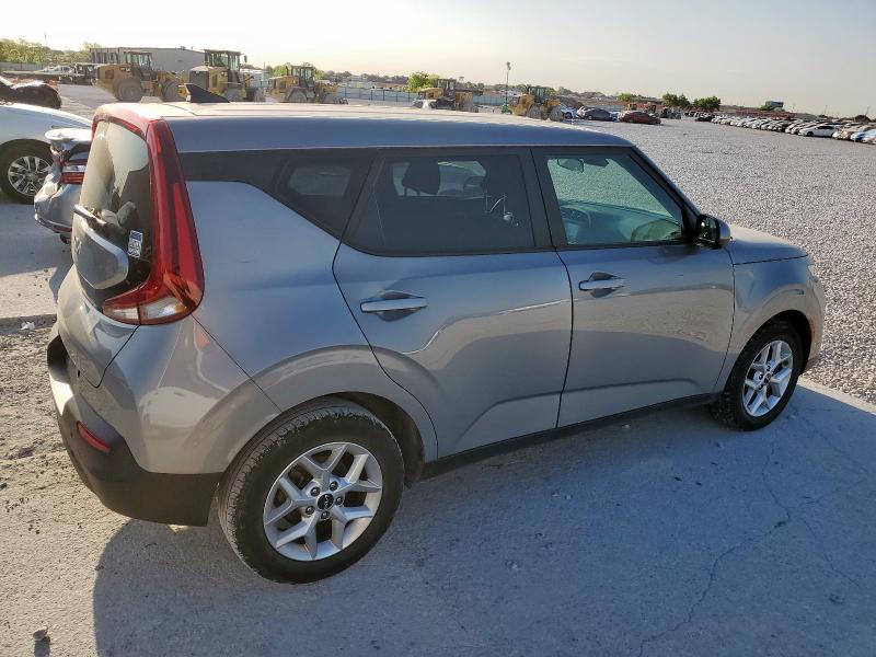  KIA SOUL 2022 Srebrny