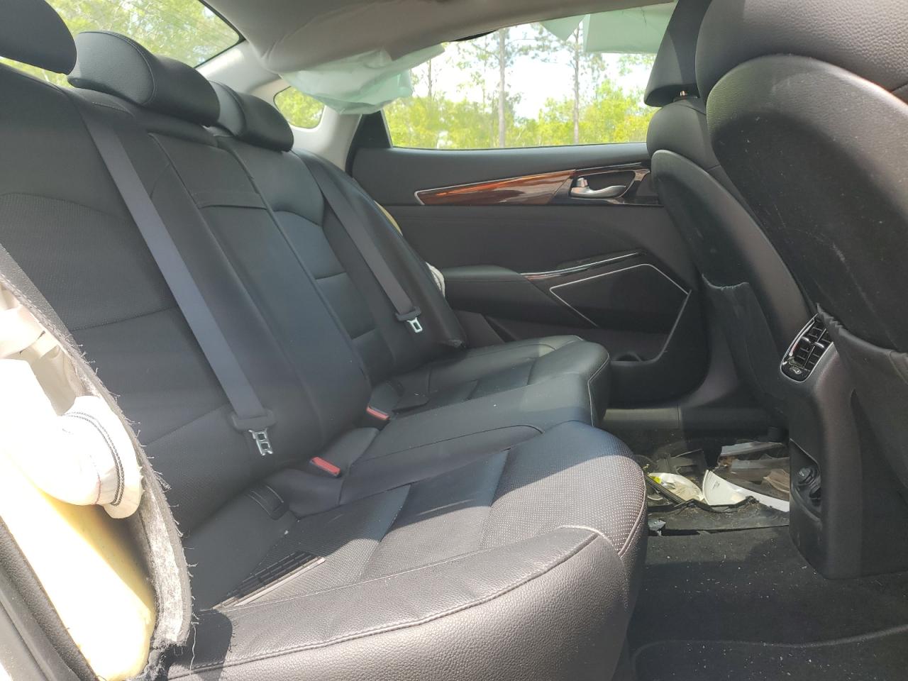 2017 Kia Cadenza Premium VIN: KNALC4J13H5072261 Lot: 52684305
